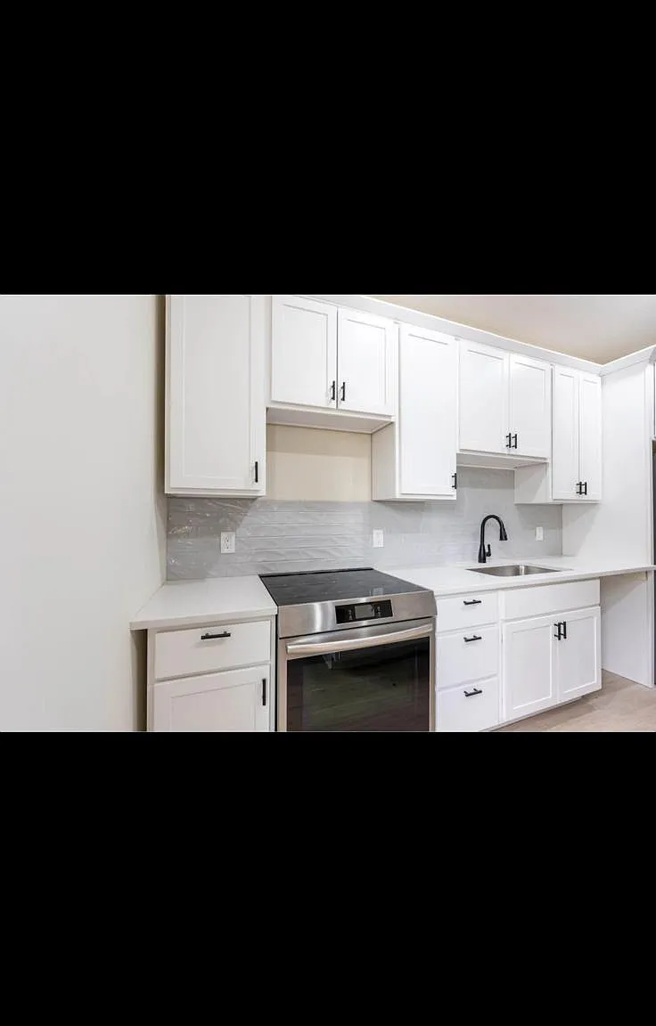 2 bed, 1200 sqft, $2,300 — Photo 3