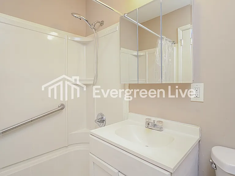 4207 Hampshire Dr — Photo 10