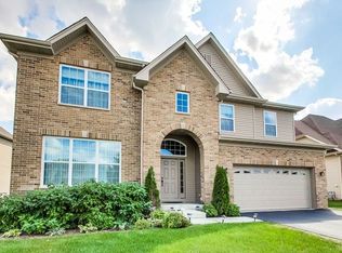 6616 Mountain Ridge Pass, Plainfield, IL 60586