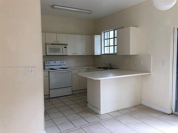 2nd image of 2720 NE 3rd Dr Unit 203