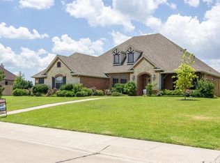 1371 Shallowbend Dr, Midlothian, TX 76065