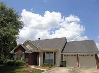 1013 Hallwood Ln, Montgomery, AL 36117