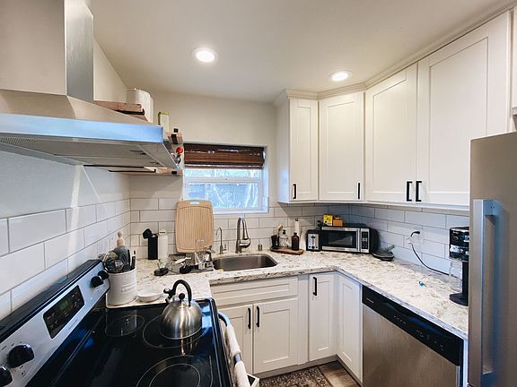 5th image of 5312 21st Ave