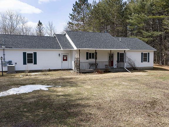 2nd image of 722 New England Road