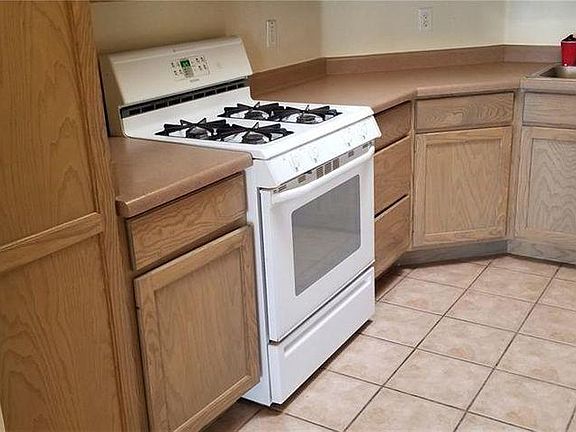 3rd image of 12120 Hunter Hill Way #A & B
