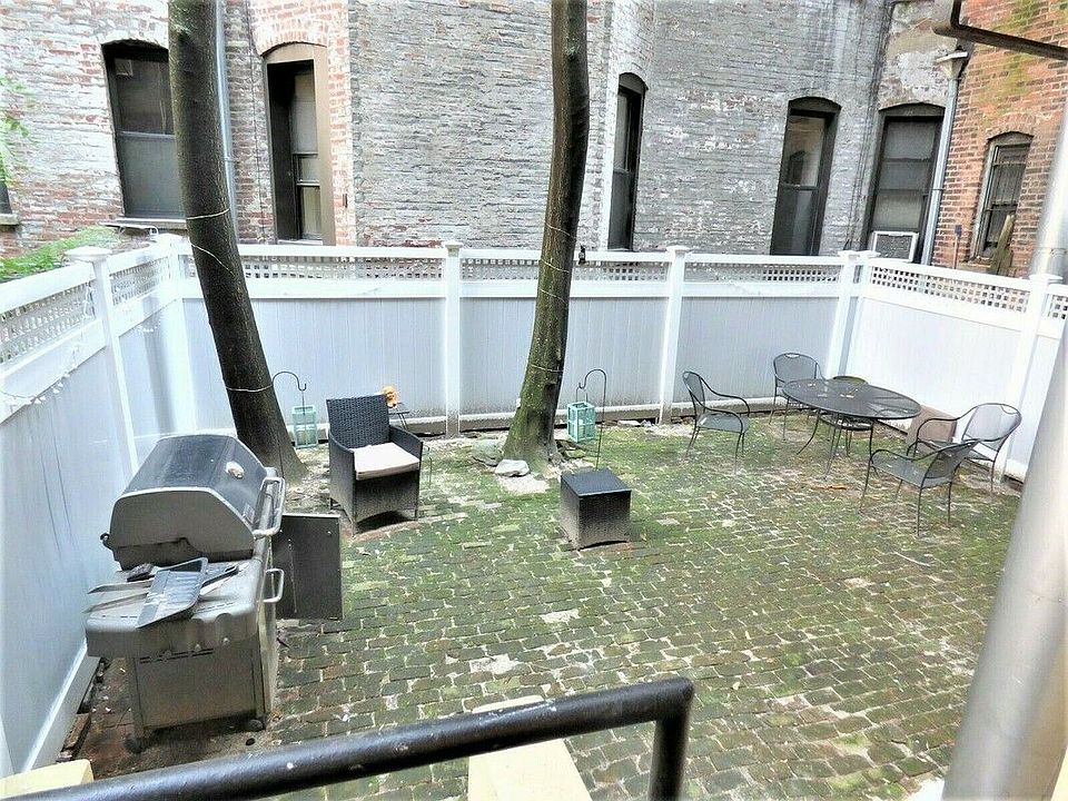 1st image of 1742 1st Ave #1R