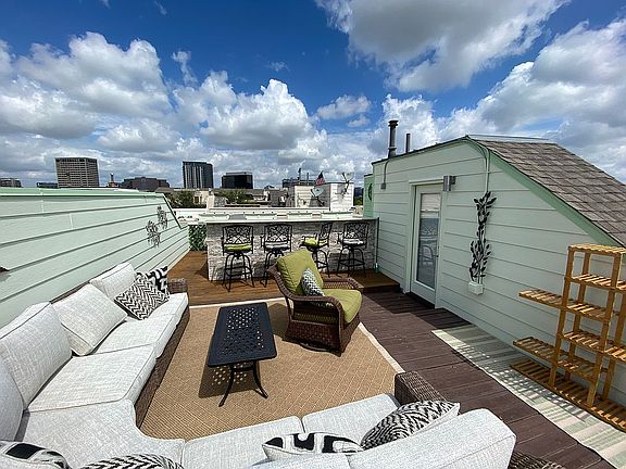3rd image of 2411 N Hall St APT 15