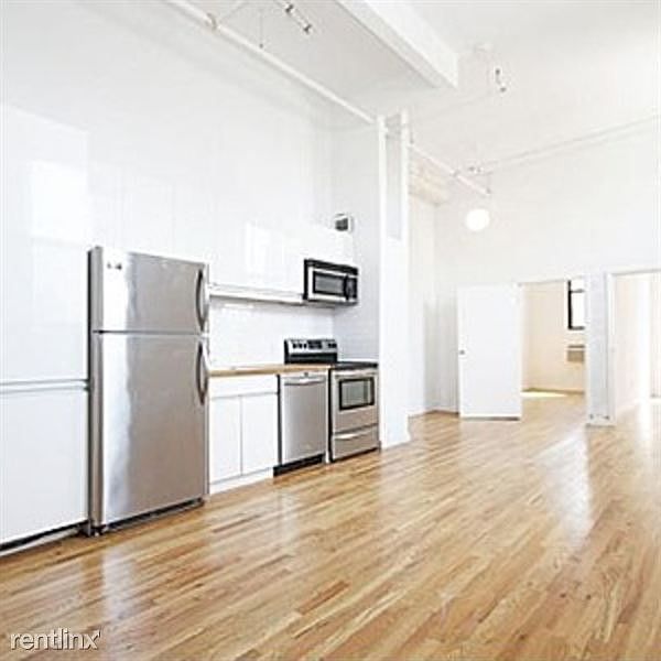 44berry_BIG_living_room (1)
