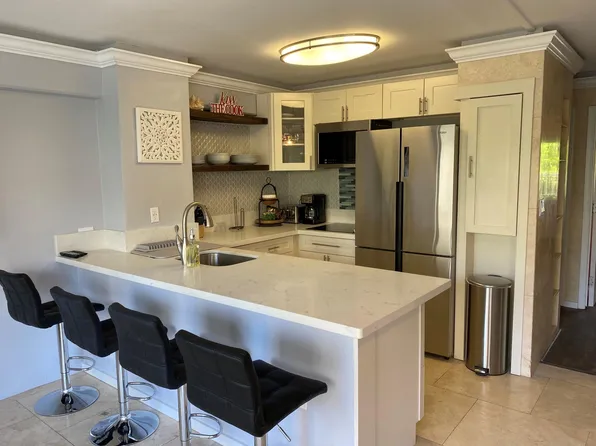 1690 Ala Moana Blvd, Honolulu, HI