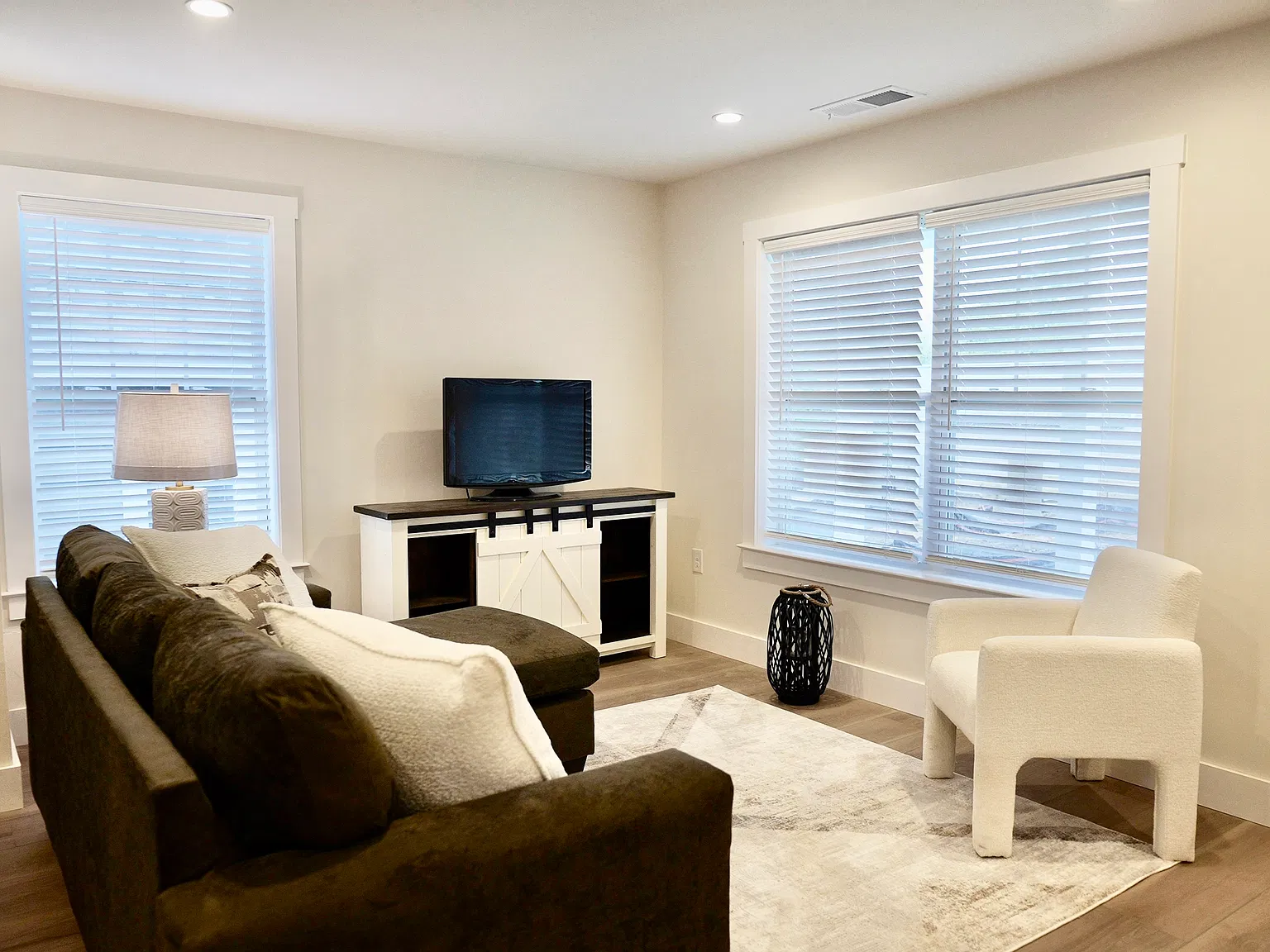 2 bed, $2,250 — Photo 3
