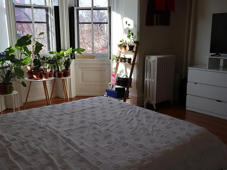 4116 Spruce St #2F — Photo 3