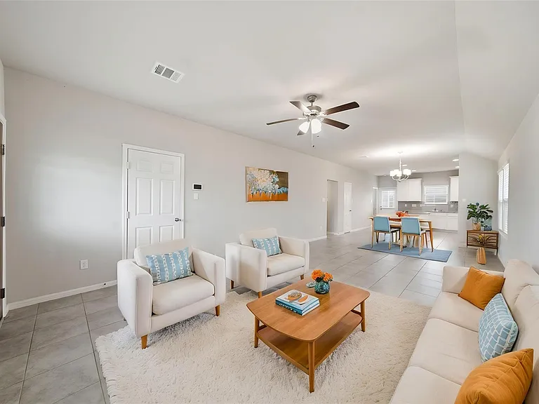 1436 Sundown Glen Ln — Photo 2