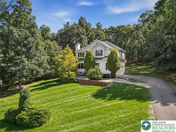 3rd image of 148 Arbor Way