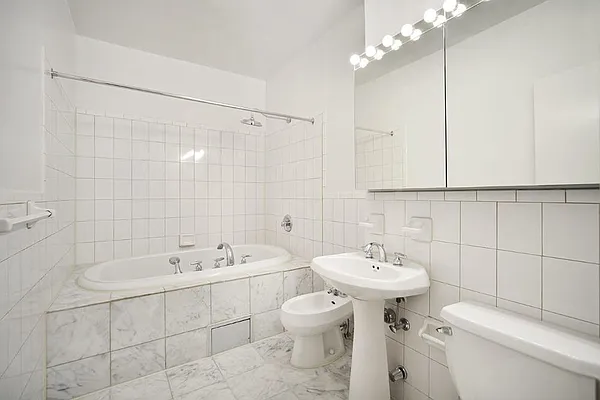 Rented by Town Residential | media 22