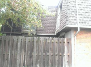 498 Darby Creek Rd, Lexington, KY 40509