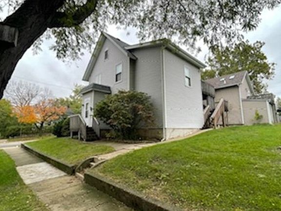 3rd image of 524 N 1st St