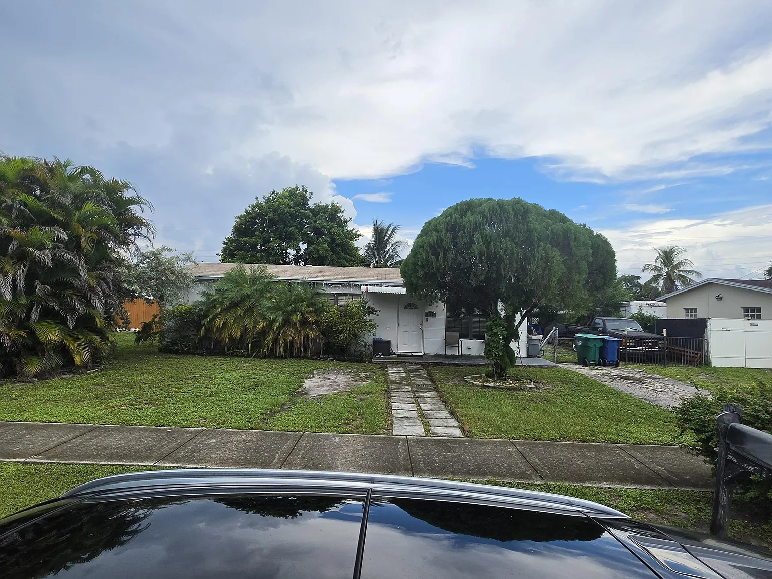 3 bed, 2.0 bath, 1166 sqft, $2,800 — Photo 3
