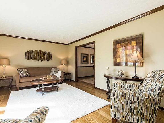 4th image of 8542 Glenalmond Ct