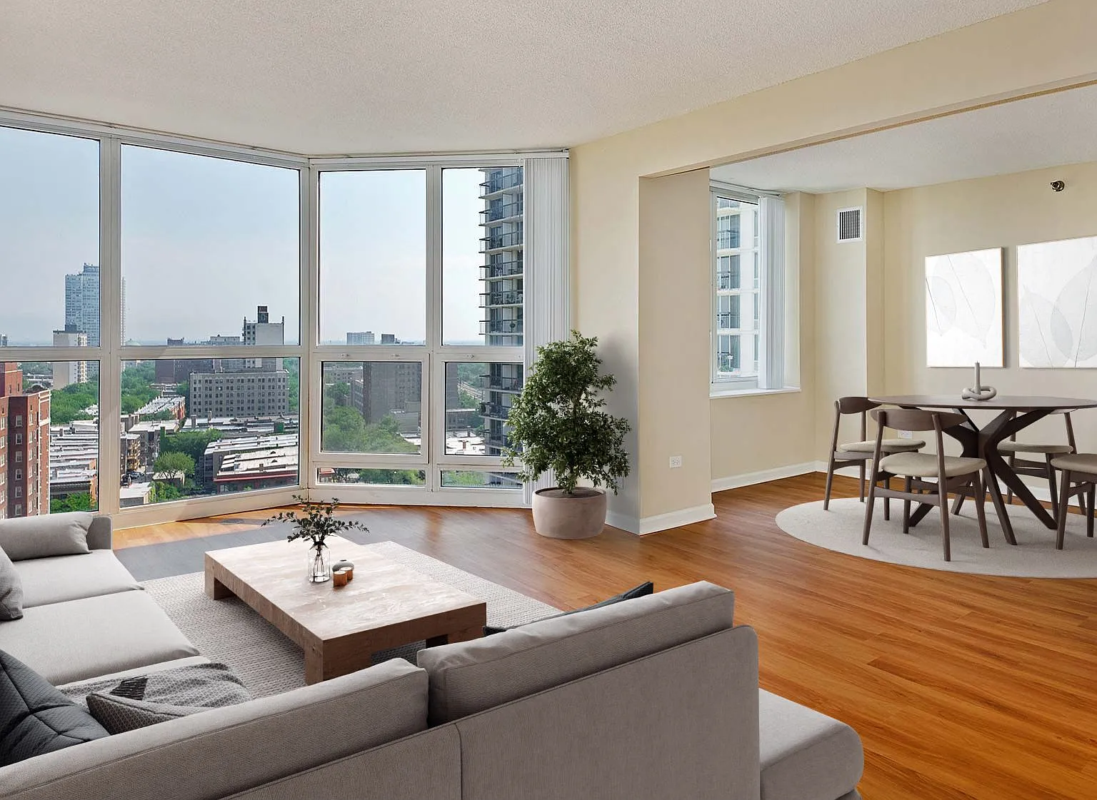 Hyde Park Tower — Photo 1