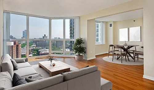 Hyde Park Tower Photo 1