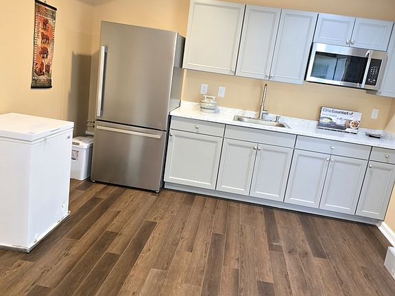 3rd image of 118 Joyceton Way