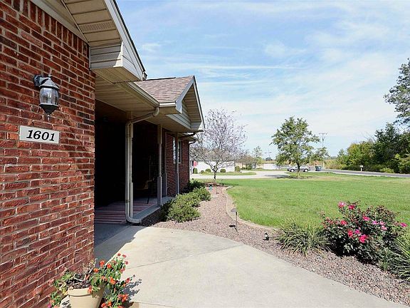 4th image of 1601 N Cres #650-E