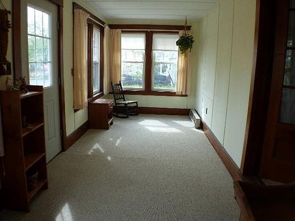 2nd image of 65 Norwood St