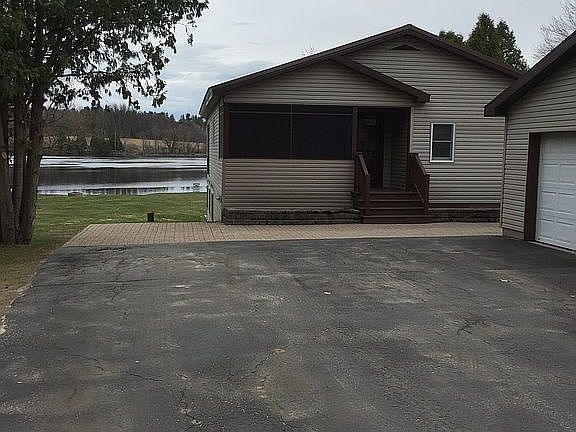 2nd image of 249 Lakeshore Dr