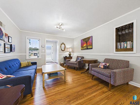 3rd image of 2310 S 1st Ave