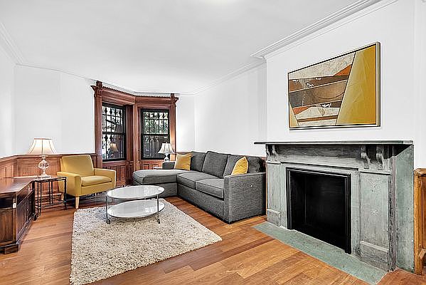 1st image of 144 Lincoln Pl #2