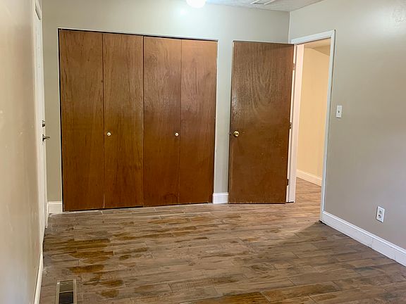 4th image of 5636 Horning Rd