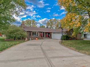 1605 S Regan Rd, New Lenox, IL 60451
