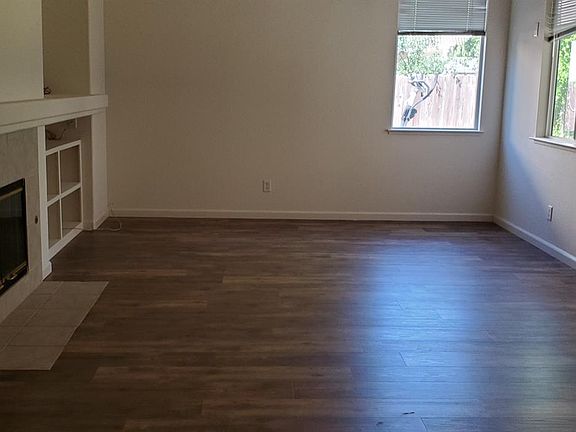 2nd image of 2529 Eureka Dr