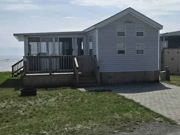490 Empire Rd #Wtr002, Pt Colborne, ON L0S 1R0