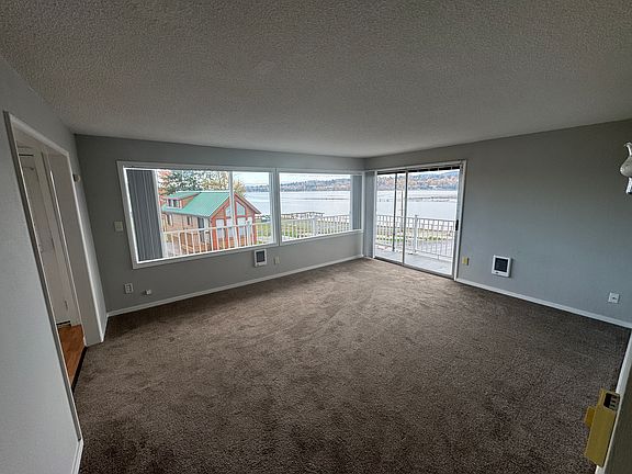 3rd image of 11416 Rainier Ave S Trlr 32