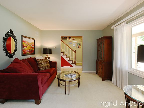 5th image of 6327 Patagonia Dr SE