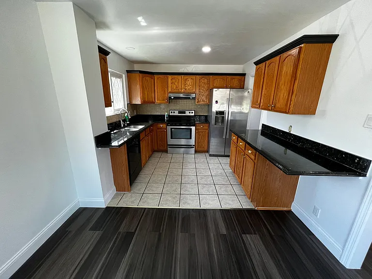 Kitchen pic1