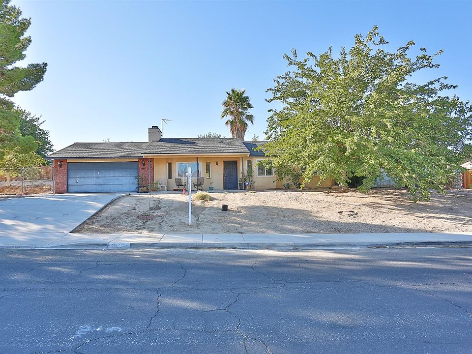 1st image of 16248 Pepper Tree Dr