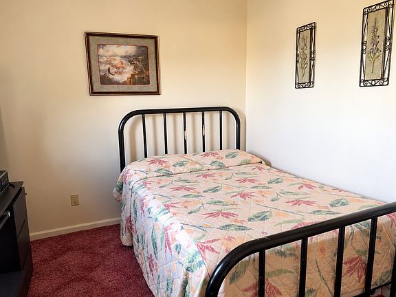3rd image of 116 Stoney Ct