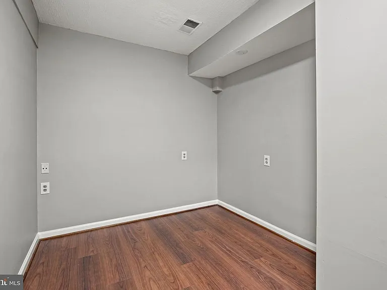 5863 Jacksons Oak Ct — Photo 24