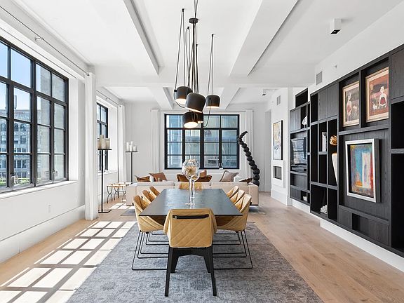 5th image of 404 Park Ave S APT 15A