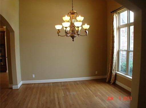3rd image of 5506 S Lancaster Dr