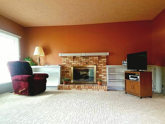 4th image of 4868 S 93rd Ave