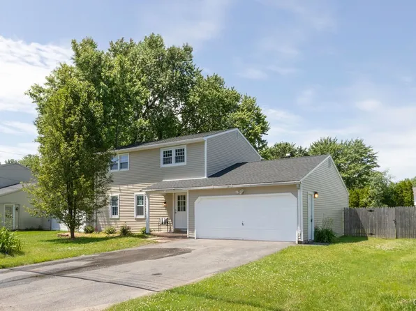 7921 Davis Rd N, Clay, NY 13041