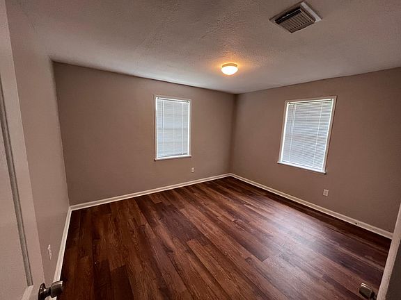 3rd image of 3701 1/2 Rosemary Ln