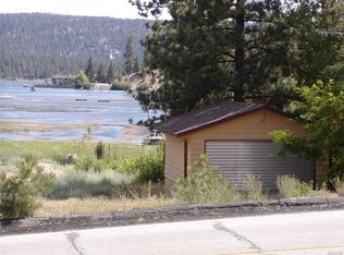 39485 N Shore Dr, Fawnskin, CA 92333