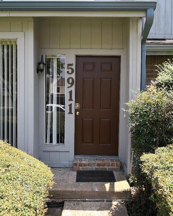 1st image of 5911 Arncliffe Dr #5911