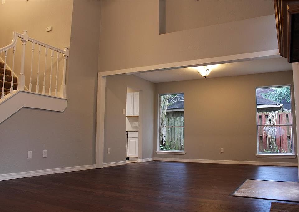 1st image of 2405 Park Shadow Ln