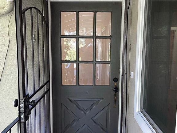 2nd image of 1280 N Altadena Dr