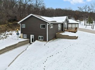 4256 Green Leaf Dr, Dodgeville, WI 53533